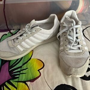 KSwiss athletic shoes size 10. Good condition, worn a few times.